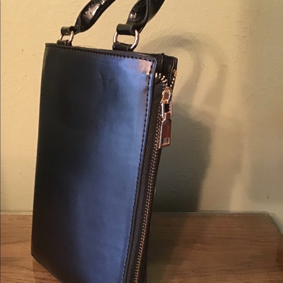 NOVELTY PURSE! 👛 - Picture 8 of 8